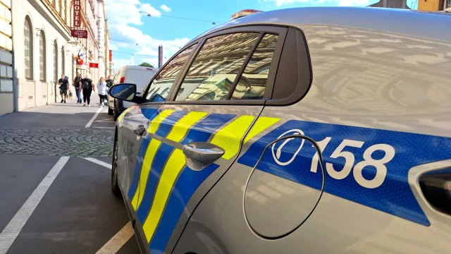 Policie obvinila muže, který v chatce věznil chlapce, z pokusu o vraždu