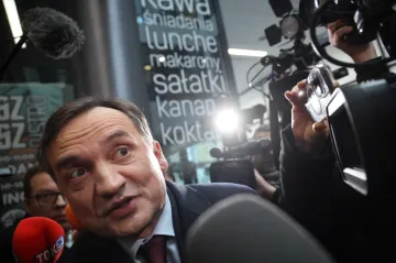 Bývalý polský ministr Ziobro dle médií uprchl z Maďarska do USA