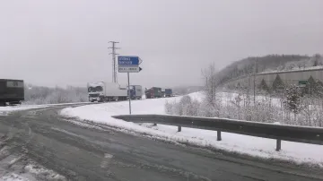 Dopravu v Ústeckém kraji komplikuje sníh