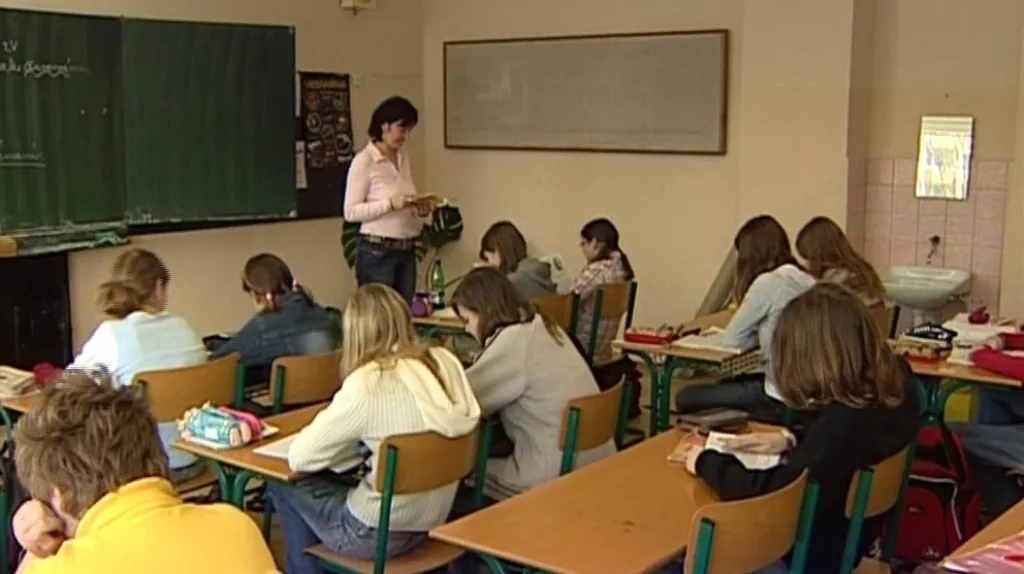 Šikana na školách je větší problém než kriminalita nebo gamblerství