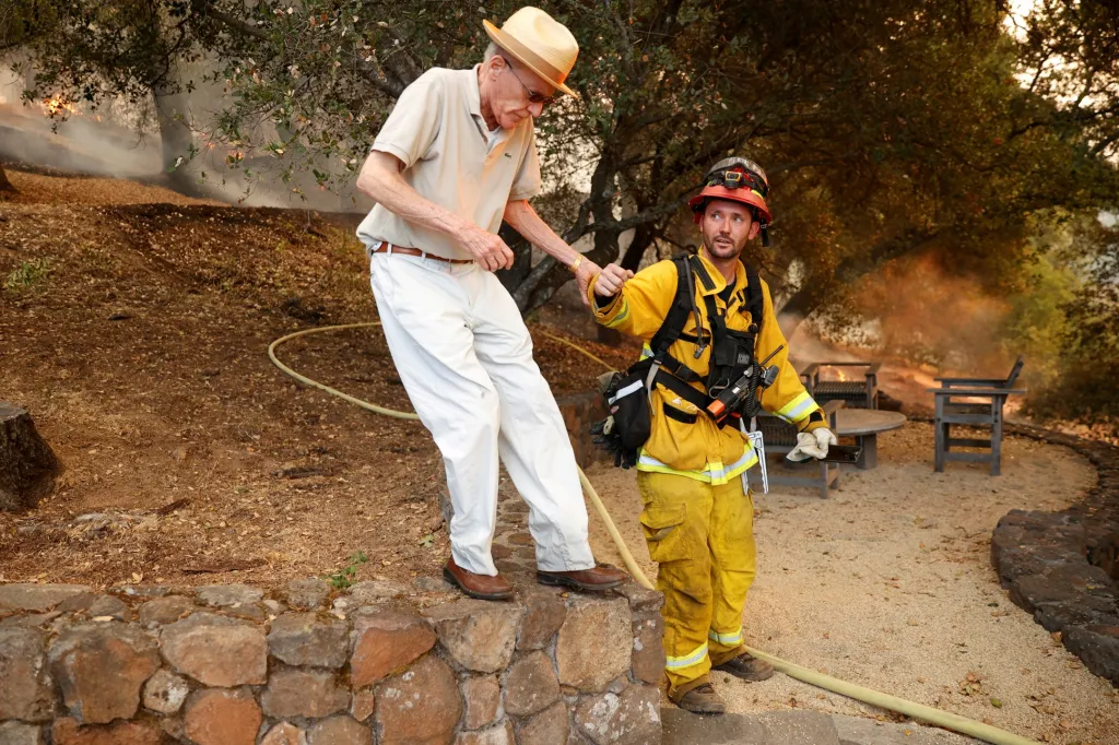 Požáry v severní Kalifornii postihly vinařskou oblast v údolí Napa