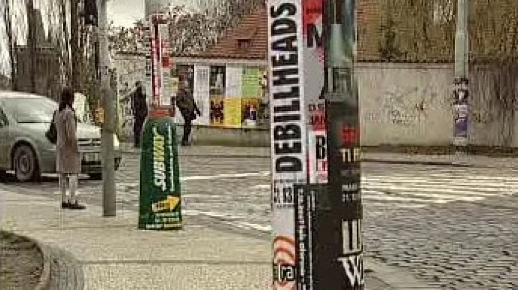 Černý výlep plakátů