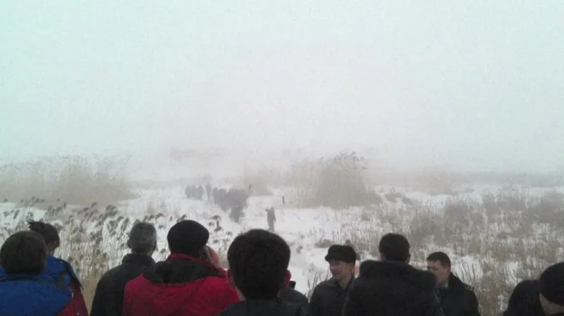 Lidé na místě nehody