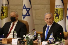 Izrael ukazuje jednotu, Netanjahu se dohodl s lídrem opozice na krizové vládě