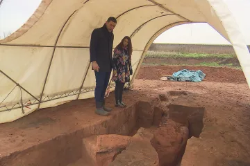 Má zde vést úsek dálnice D6, archeologové teď na Rakovnicku odkryli vzácnou pec