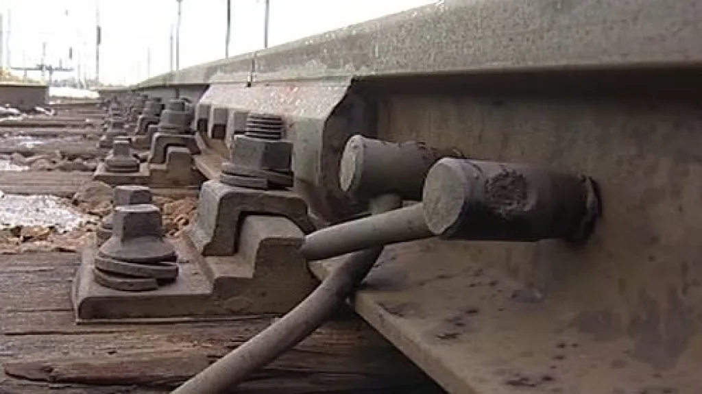 Měděné kabely na železnici