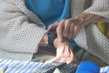 Poslanci schválili růst příspěvků na péči pro lidi s postižením