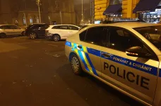 Cizince, která opilá na Silvestra srazila autem dvě ženy, hrozí až osm let vězení