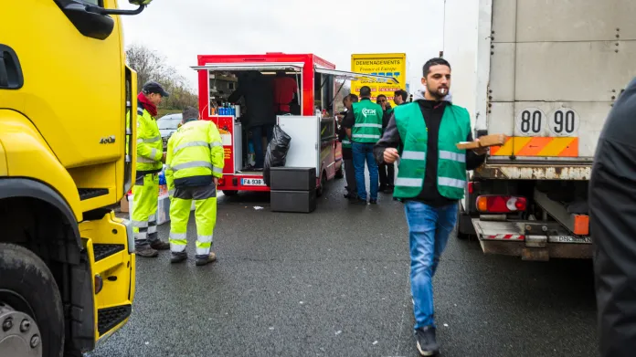 Protest řidičů kamionů ve Francii