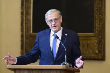 Novým rektorem UK byl zvolen Jiří Zima