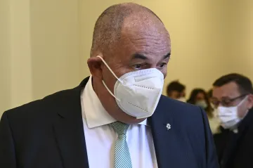 Soud poslal nepravomocně Peltu za dotace do vězení. Bývalý šéf fotbalu to označil za poločas