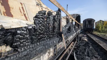 Následky požáru v Železničním muzeu Výtopna v Jaroměři