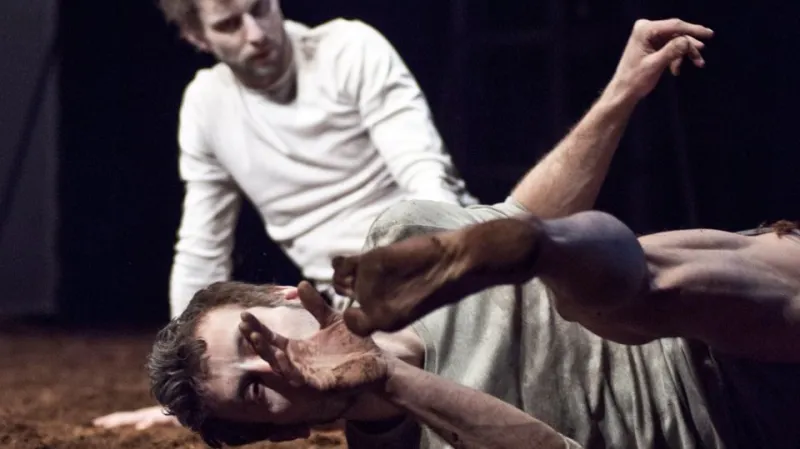 Incenace Máj na Nové scéně Národního divadla. Režie a choreografie: David Prachař a Václav Kuneš