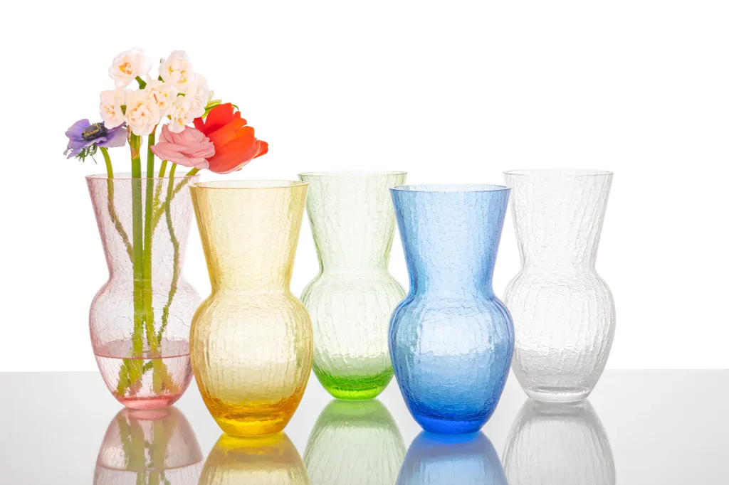 Objevem roku 2021 se může stát František Jungvirt díky kolekci váz pro značku Klimchi