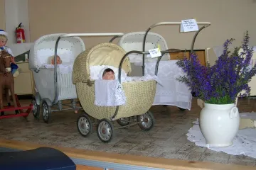 Horní Věstonice zvou na výstavu retro kočárků