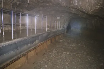 Podzemní řeka Punkva v Moravském krasu je kvůli výměně stavidla bez vody