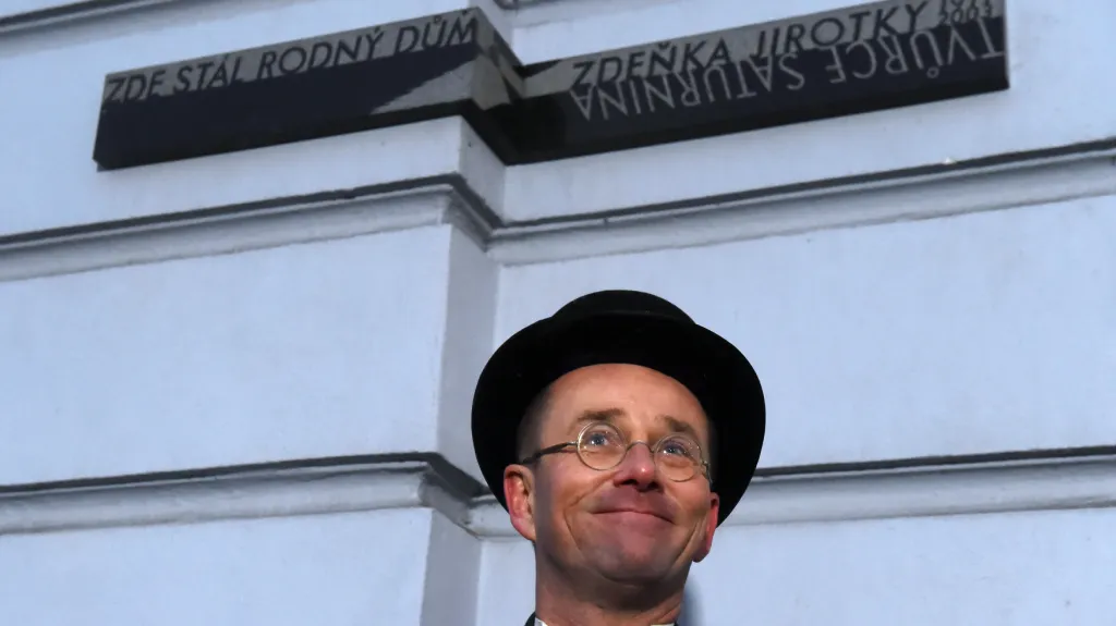 Odhalení pamětní desky Zdeňku Jirotkovi v Ostravě