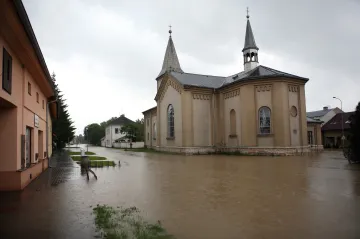 Katastrof způsobených počasím v Česku přibývá, díky vědě ale ubývá tragédií