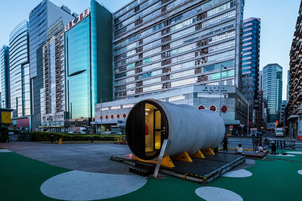 Jednotka OPod vyjde v nákladech na 15 000 dolarů díky tomu, že hotový betonový skelet je ve stavebnictví dostupný za nízkou cenu. Zařízený „mikrodomov“ je možné snadno naložit na jakýkoli náklaďák a převézt z místa na místo.