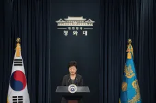 Jihokorejská prezidentka přiznala svou chybu ve skandálu. Zlomil jí prý srdce