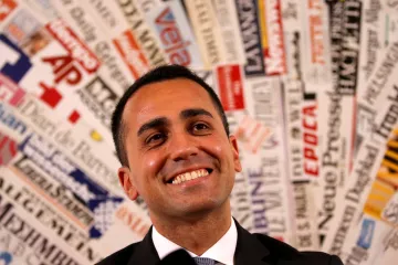 Francii pobouřilo setkání italského vicepremiéra se žlutými vestami. Povolala svého velvyslance z Itálie