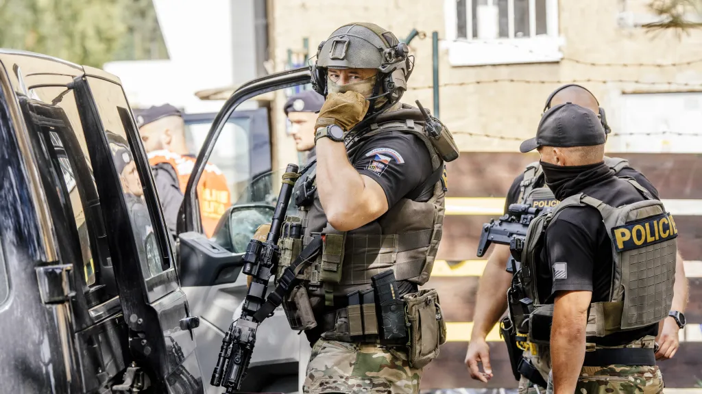 Zásah policie v Čelákovicích