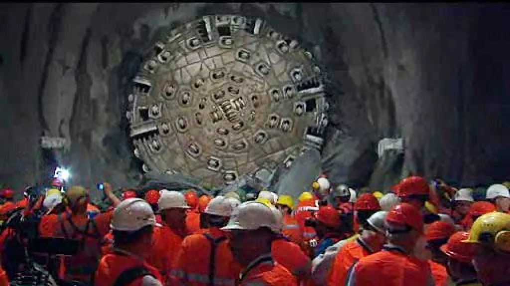 Gotthardský tunel byl proražen