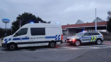 Auta Celní správy a Policie ČR