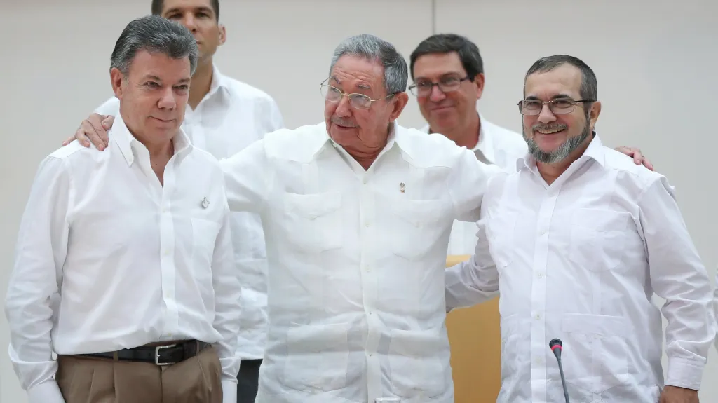 Juan Manuel Santos, Raúl Castro a Timočenko