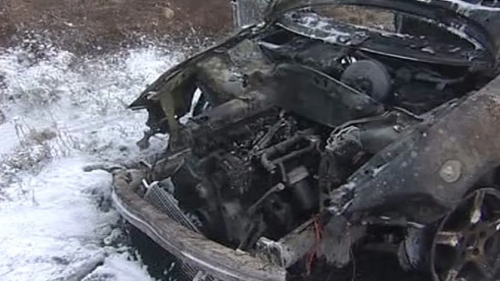 Vrak auta po požáru