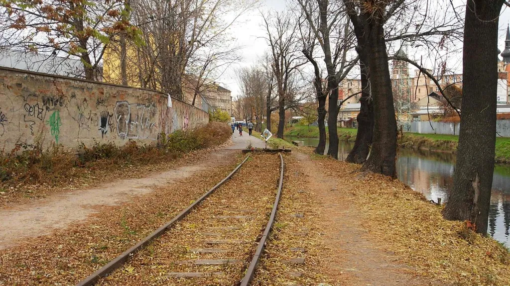 Koncový úsek Svitavské pobřežní dráhy v Zábrdovicích jakožto zbytek původní tratě do Tišnova