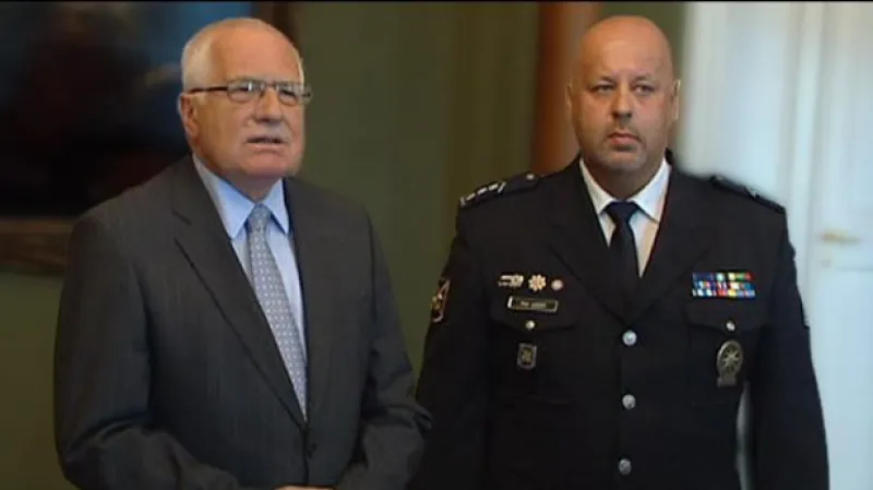 Události: Kalousek podá na Lessyho žalobu