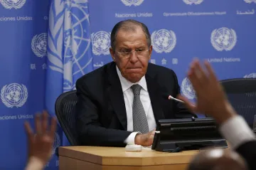 Staré tváře v nové vládě. Ruským ministrem zahraničí zůstává Lavrov, obranu dál vede Šojgu