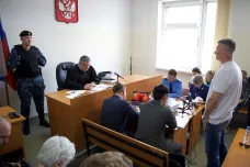 Bývalý starosta Jekatěrinburgu dostal za kritiku ruské invaze u soudu pokutu