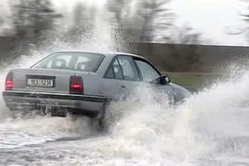 Na Sázavě stále platí  třetí stupeň povodňové aktivity, Jihlava a Dyje klesly