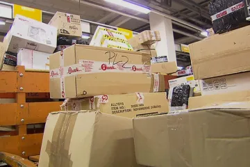 Vánoce přes internet. Češi objevili kouzlo nakupování on-line, sklady a kurýři ale nestíhají