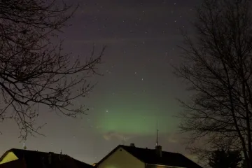 V neděli nad Českem plála polární záře. Byla k vidění z mnoha míst