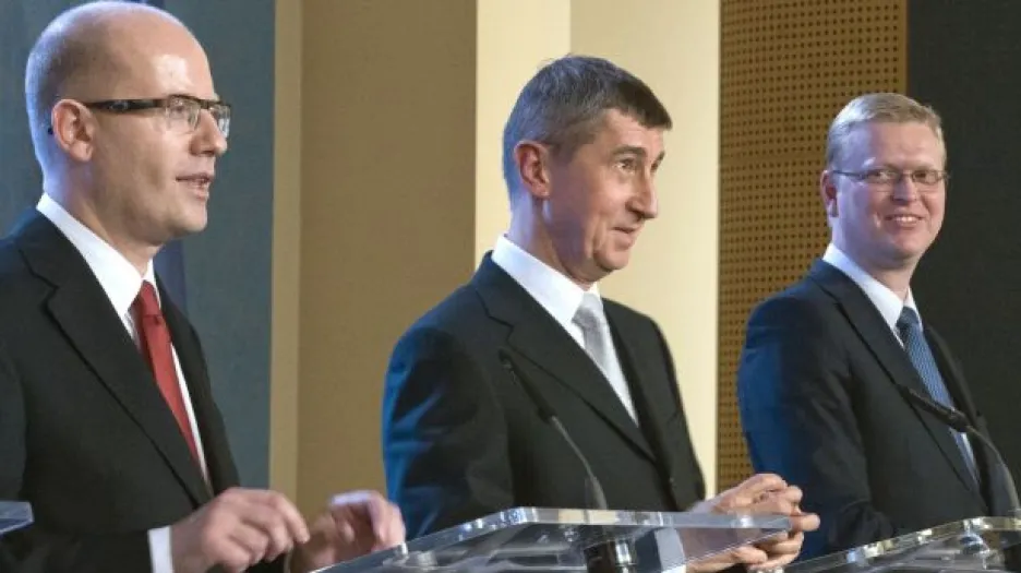 Silvestrovský sestřih: Ze zákulisí tiskových konferenci
