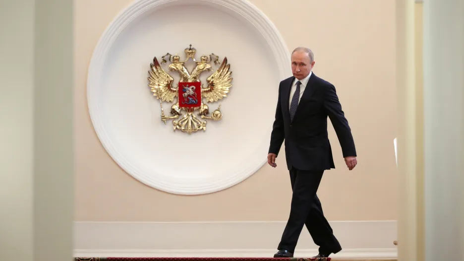 Putin přichází na inauguarci