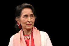 Do Prahy přijela držitelka Nobelovy ceny Su Ťij. Svět zklamal její chladný přístup k vraždám Rohingů