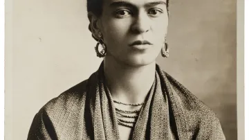 Frida Kahlo, fotil její otec Guillermo Kahlo, 1932