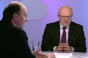 Pacienti jsou rukojmími farmaprůmyslu, tvrdí Válek. Novelu o léčivech chce platnou od října