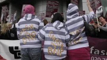 Protesty před BBC