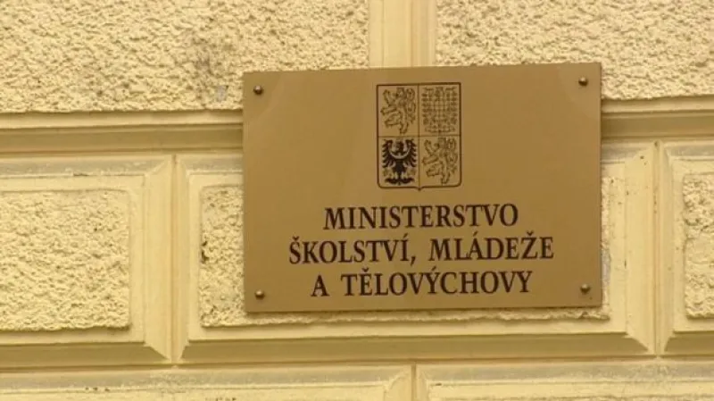 Události: MŠMT nejspíše povede Štech nebo Valachová
