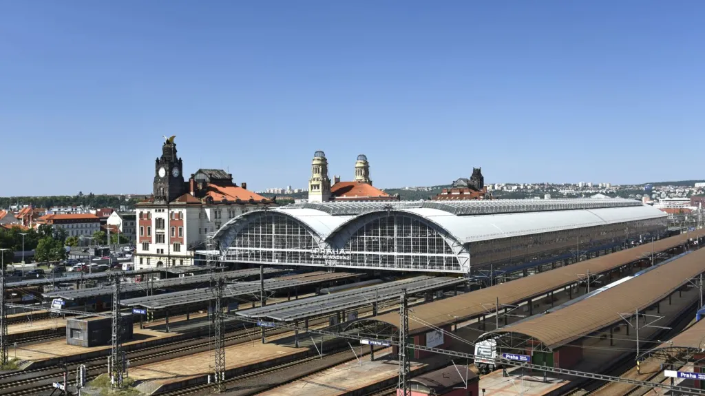 Rekonstrukce ocelové haly Praha Hlavní nádraží (Sudop Praha a. s.)