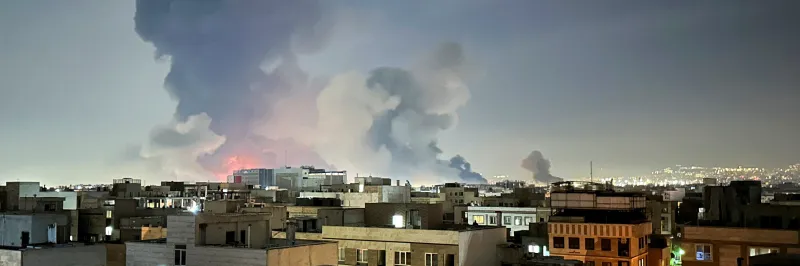 Prozatímní vláda Íránu schválila pozastavení útoků na okolní země