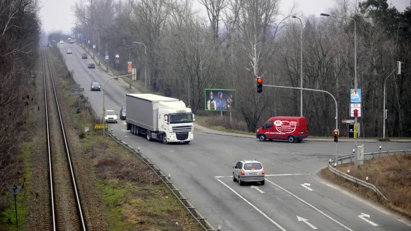 Křižovatka před rekonstrukcí