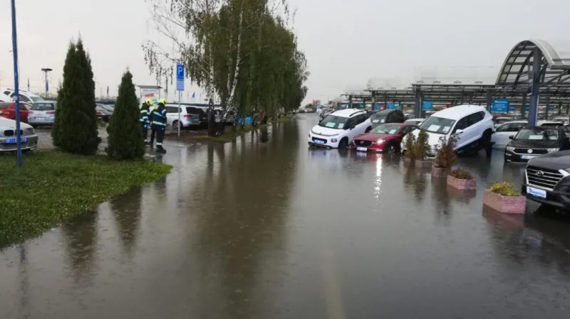 Bouřka zasáhla Prahu