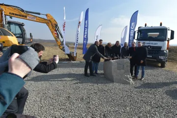 Izolovaný úsek karlovarské dálnice se prodlouží, odříznutý ale zůstane