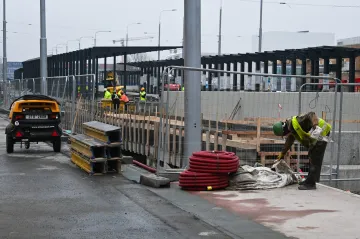 Přes Frýdlantské mosty v Ostravě opět jezdí tramvaje